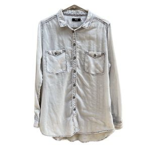 BDG Light Blue Bleached/Distressed Button-down - Large - Preowned